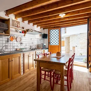 La Casa Di Zia Maria Veneranda , Baunei Italia