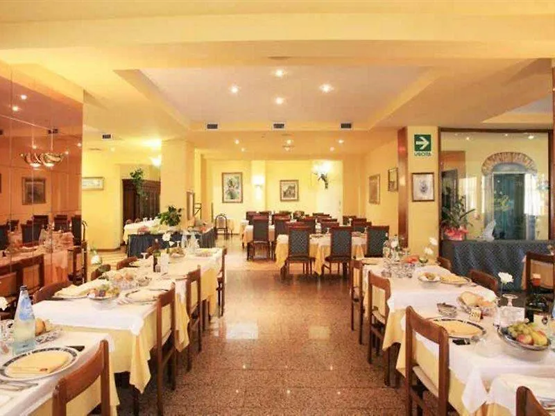 Hotel Nuovo Savi Montecatini Terme 3*,  Italien