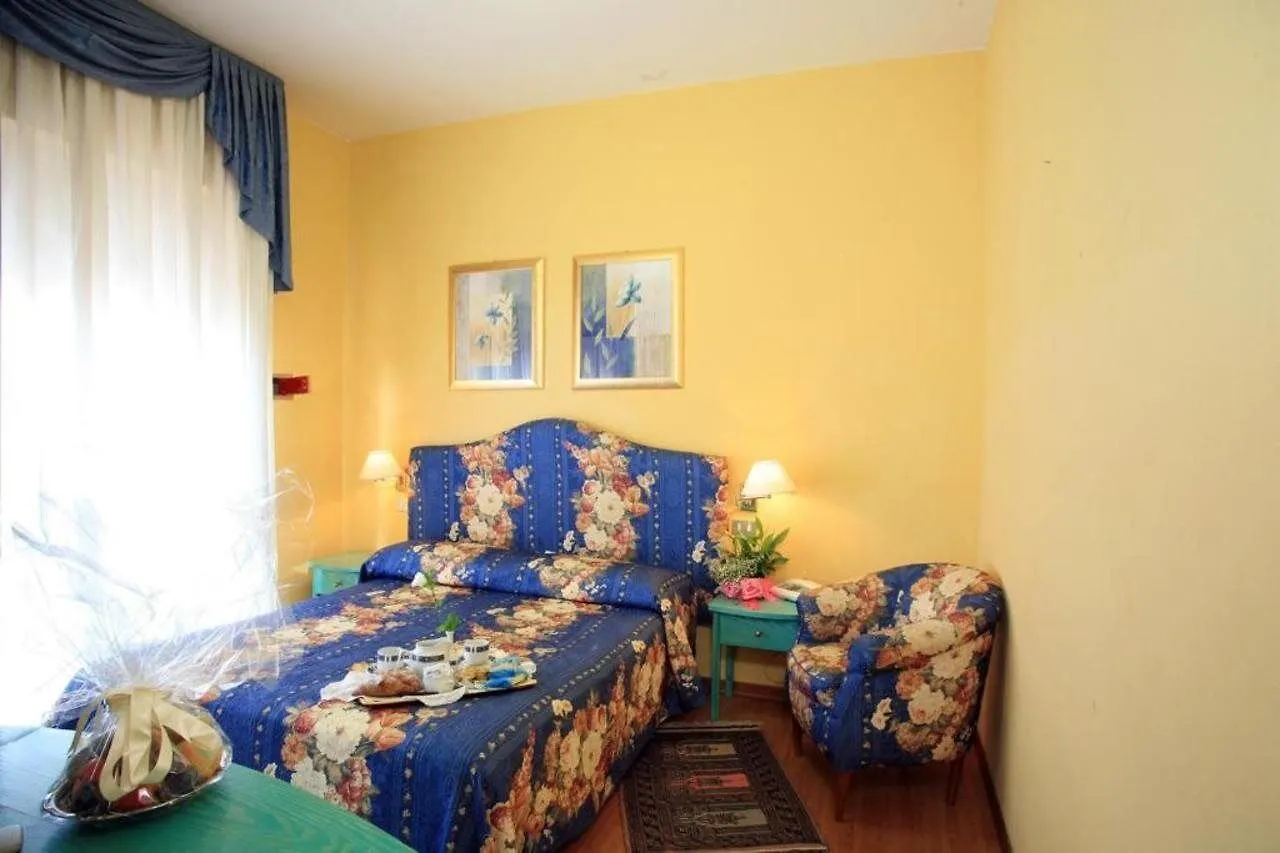 ***  Hotel Nuovo Savi Montecatini Terme Italien